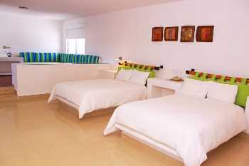 Hotel Seven Crown Express & Suites, Hoteles Económicos en Los Cabos