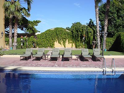 hoteles baratos loreto