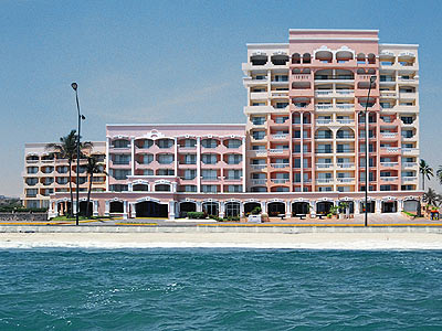 howard johnson don pelayo - hoteles baratos mazatlan